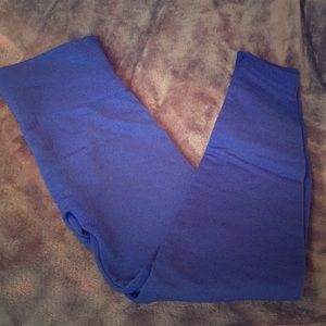 Blue leggings
